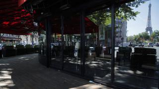 Restaurantes, cafés y museos en Francia reabrirán con restricciones el 2 de junio
