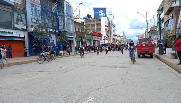 Bombas lacrimógenas en paro de transportistas en Huancayo. (Foto: Adrián Zorrilla / GEC)