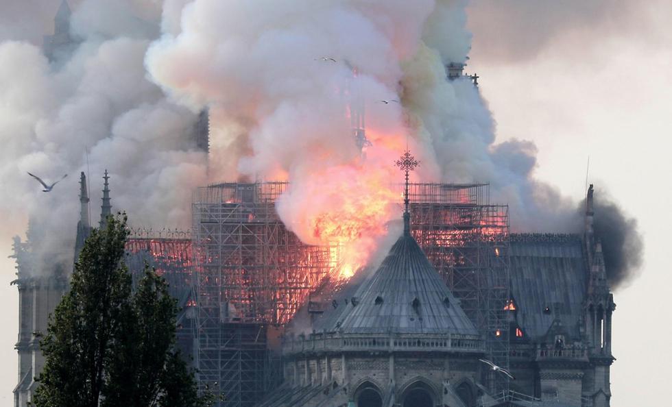 El lamentable incendio de Notre Dame en imágenes. (EFE)