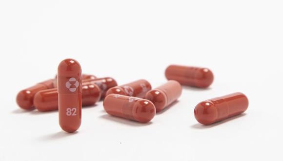 Merck permite que otras empresas puedan producir Molnupiravir, su píldora contra el COVID-19. (Foto: AP)