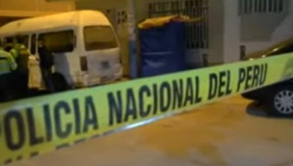 Sicarios asesinaron a un hombre de 43 años que estaba dentro de una combi. Foto: TV Perú