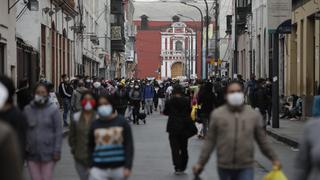 Desborde de ambulantes en Lima en medio de crisis por la pandemia
