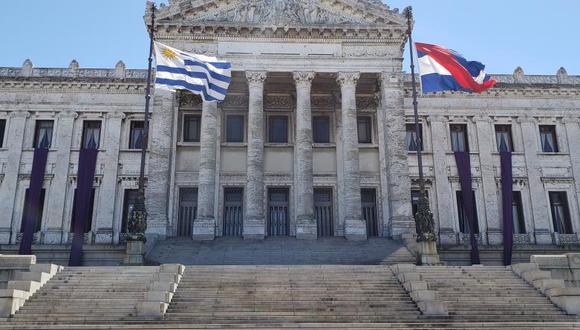 Parlamento uruguayo citará a su canciller para explicar sobre el asilo