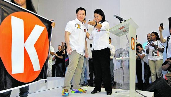 Juntos otra vez. Kenji Fujimori hizo campaña con su hermana en las elecciones generales de 2016. (Foto: GEC)
