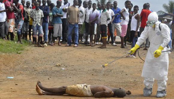 OMS declara el fin de la epidemia de ébola en África. (AFP)
