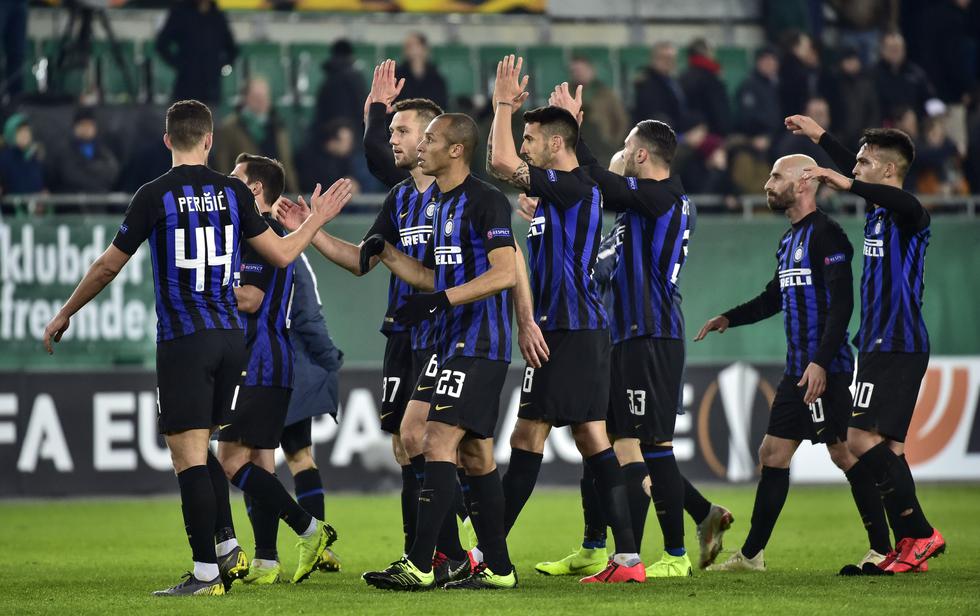 El Inter, con Icardi en la grada, vence al Sampdoria (2-1)