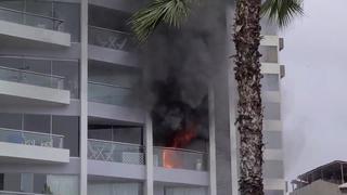 Miraflores: Reportan voraz incendio en un edificio cerca al malecón Cisneros