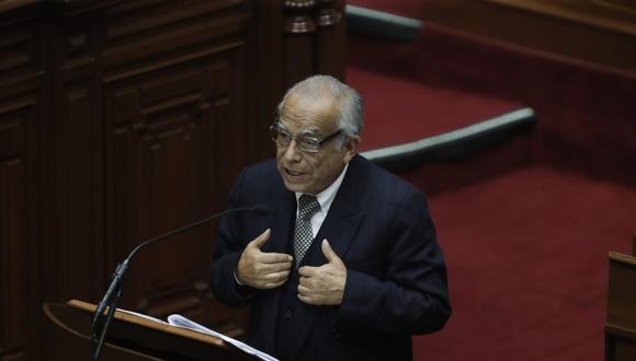 Aníbal Torres se presentó ante el Congreso y negó que haya promovido el cierre de ese poder del Estado. (Foto: Hugo Pérez / @photo.gec)