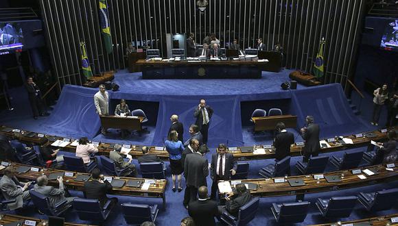 Senado de Brasil aprobó limitar el gasto público por 20 años. (AFP)