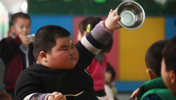 OMS advierte de la existencia de 41 millones de niños con sobrepeso (Reuters).