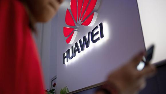 Estados Unidos incluyó a Huawei en la lista negra por ser sospechosa de espionaje y le prohibió vender equipos tecnológicos. (Foto: AFP)