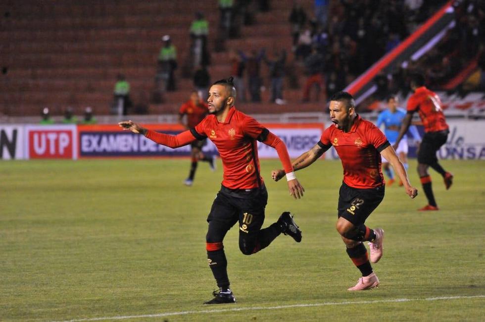 Melgar venció 2-0 a Sporting Cristal en Arequipa y trepa a la punta del Torneo Clausura. (Facebook Frase corta)