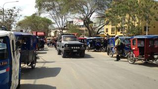 Mototaxistas de Piura anuncian paro regional