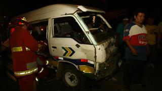 Dos muertos deja accidente vehicular en la vía Juliaca-Huancané