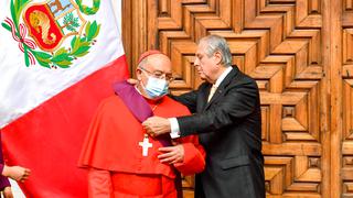 Oscar Maúrtua condecoró al cardenal Pedro Barreto con la Orden “El Sol del Perú” en el Grado de “Gran Cruz”