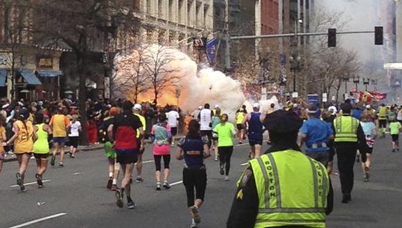 PÁNICO Y TERROR. Corredores y asistentes vivieron una pesadilla en la línea de meta de la maratón. (Reuters)