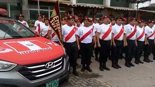 Policía Nacional del Perú alienta así a la selección [VIDEOS]