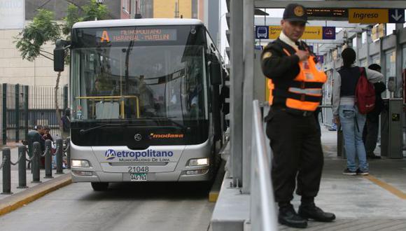 Los operadores del Metropolitano aseguran que no obtienen mayores ganancias. (Perú21)