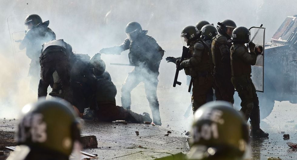 Resultado de imagen para Dos heridos graves tras disturbios en Chile