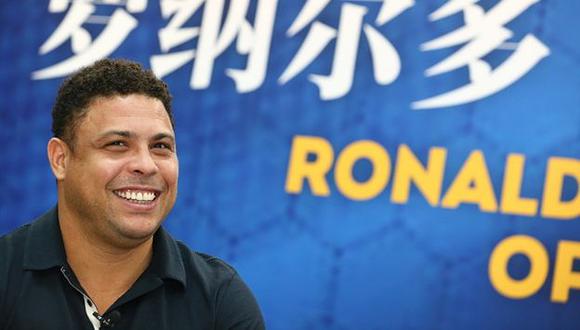 Ronaldo y el ‘Pibe’ Valderrama dictarán clases de fútbol a niños en Lima. (Getty Images)