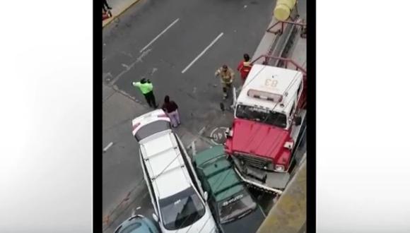El cuádruple choque se dio en el cruce del jirón Bolognesi con la avenida Sucre, en Magdalena. (Captura: Canal N )