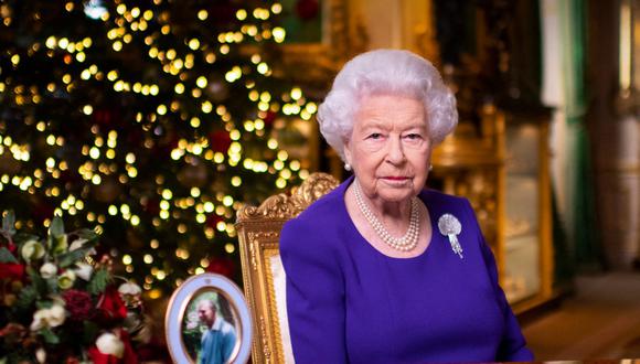 Isabel II del Reino Unido en su discurso por Navidad en 2020. (Foto: AFP)
