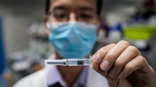 Vacunas: El Perú está tomando contacto con 10 laboratorios