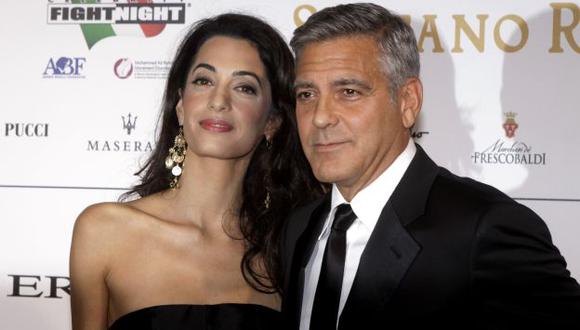 Clooney dice estar muy enamorado. (AP)