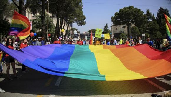 Google homenajea al creador de la ‘bandera LGBT’. (AP)