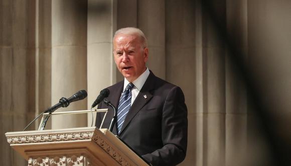 El presidente de los Estados Unidos, Joe Biden, habla durante una ceremonia fúnebre en la Catedral Nacional de Washington. (Foto de Oliver CONTRERAS / POOL / AFP)