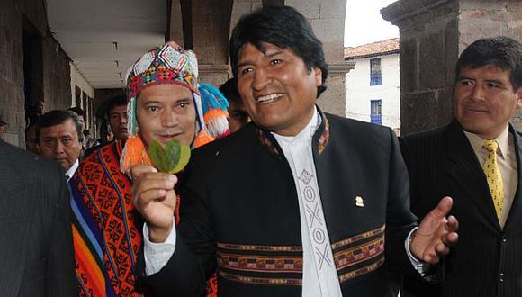 Morales dijo que la hoja de coca se emplea con fines medicinales. (Reuters)