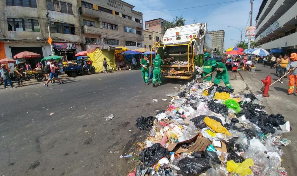 Personal de limpieza de la Municipalidad de Lima continúa apoyando a La Victoria. (Foto: MML)