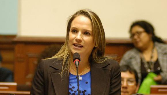 Luciana León: &quot;La contratación de gobierno a gobierno fue frecuente (durante el gobierno de Humala)&quot; (USI)