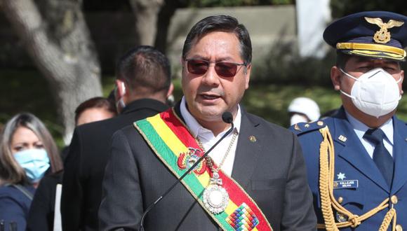 El presidente de Bolivia, Luis Arce, llegó al Perú para participar de juramentación de Pedro Castillo. (Foto: EFE/Martin Alipaz)