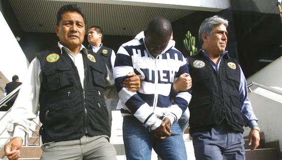 Extranjero fue detenido por agentes de Miraflores. (Allen Quintana/USI)