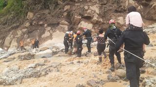 Piura: PNP y Ejército ayudan a decenas de damnificados del aluvión en Canchaque | FOTOS