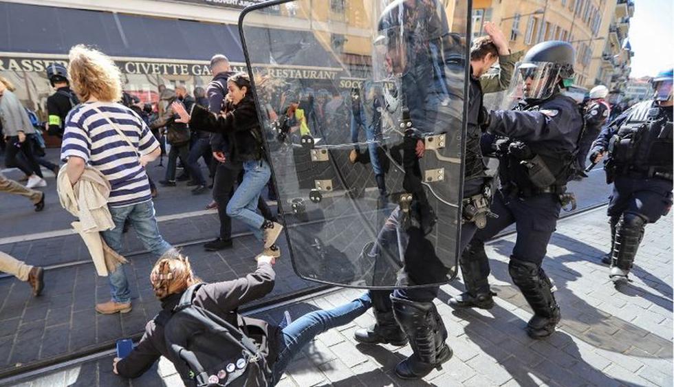 Francia: Reportan incidentes entre los chalecos amarillos y la policía de Niza. (Foto: AFP)