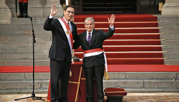 Ahora a trabajar. Tras diez días de deliberaciones, el presidente Vizcarra y el premier Villanueva lograron formar el nuevo gabinete. (USI)
