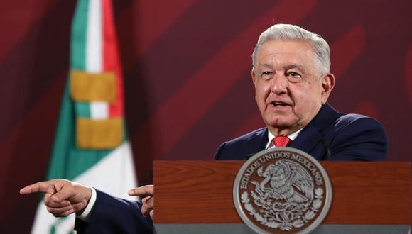 El presidente de México, Andrés Manuel López Obrador, habla durante su rueda de prensa matutina hoy, en el Palacio Nacional, en la Ciudad de México (México). (Foto: EFE/ Sáshenka Gutiérrez)