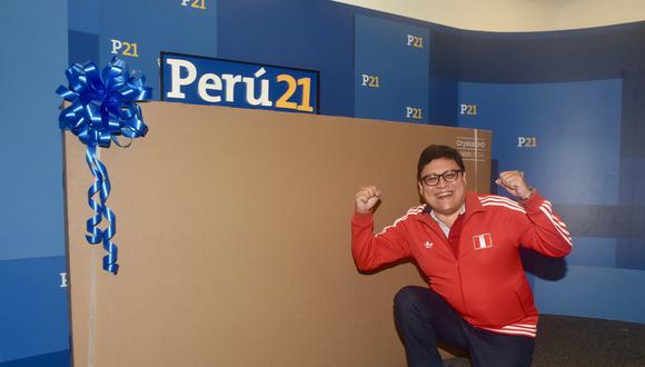 CONGRATULACIONES. Marco Vegas, suscriptor del ePaper de Perú21, fue el afortunado ganador del sorteo del Televisor Samsung Led 4K UHD Smart de 85”.