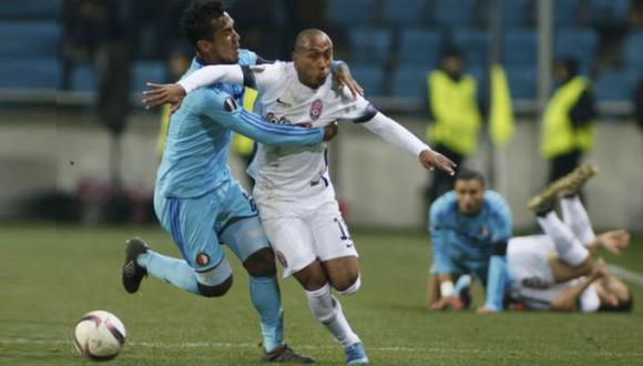 Renato Tapia jugó los 90 minutos del encuentro. (Reuters)