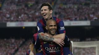 Messi está cerca de superar a Alves como el futbolista con más títulos en la historia