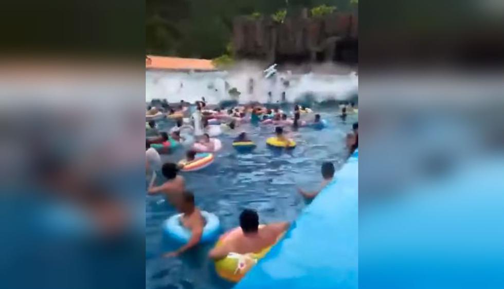 Falla en piscina de olas genera "tsunami" y deja mas de 40 heridos en China. (Foto: captura de video)