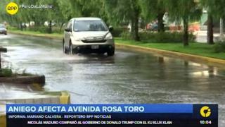 Aniego afectó tránsito vehicular en la avenida Rosa Toro en San Luis