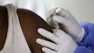 Coronavirus: EAU pone tercera dosis de vacuna Sinopharm en casos que no consiguen anticuerpos