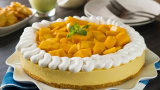 Cheesecake de limón con mango, un postre que puedes preparar sin usar el horno