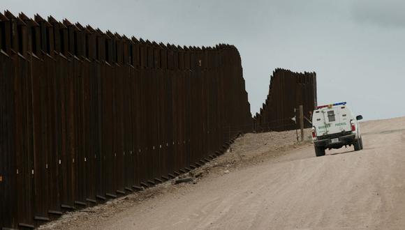 Las labores para erigir el muro en esta zona de Arizona se iniciaron el mes pasado. (Foto referencial: AFP)
