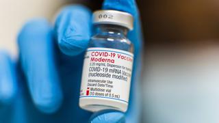 Todo lo debes saber sobre la cuarta dosis y la nueva vacuna de Moderna