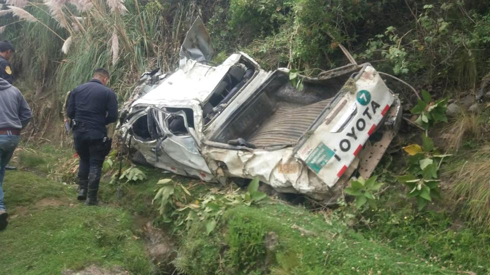 La camioneta cayó a un abismo de 200 metros en la provincia de Pataz, en la sierra de La Libertad. (Foto: Radio Karibe)