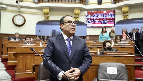 Alberto Otárola se retiró del pleno antes de tomar la palabra. (Foto: Congreso)